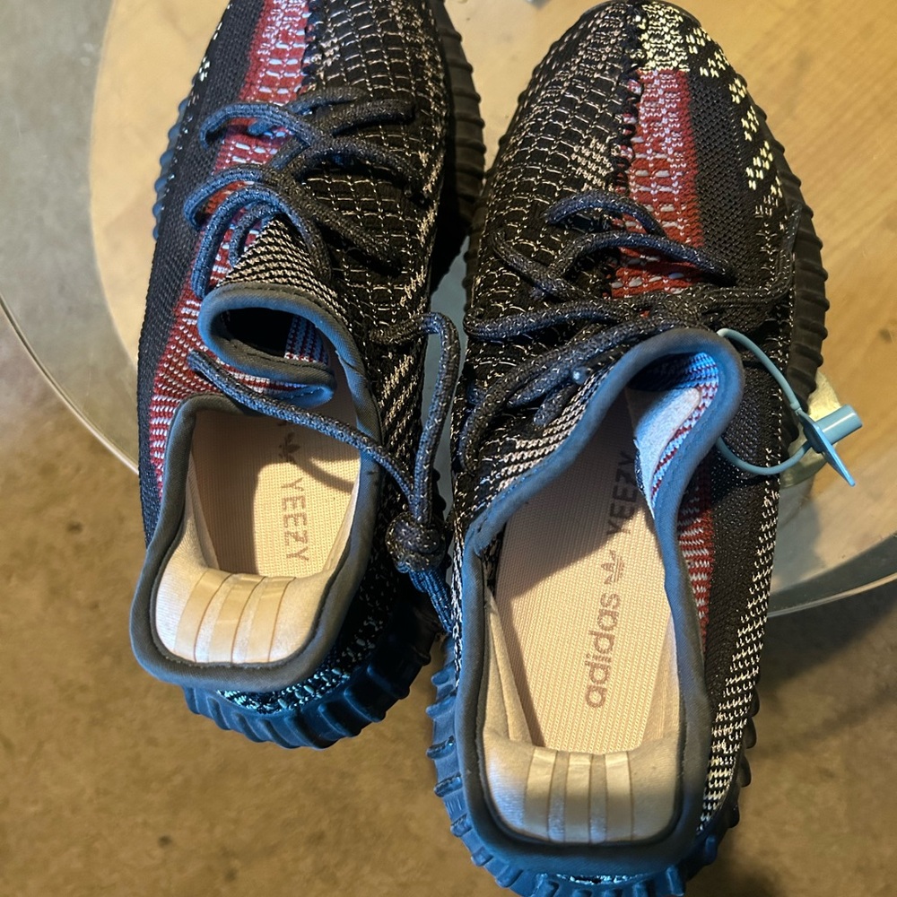 Yeezy size 6.5